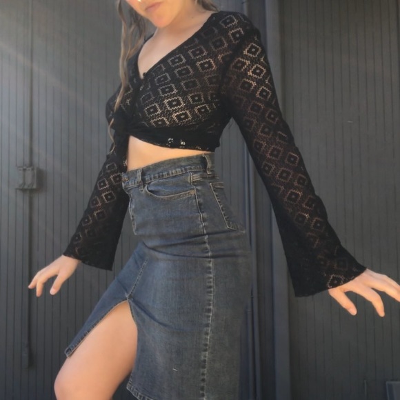 Vintage Lacey knitted flare sleeved crop top - Picture 4 of 5